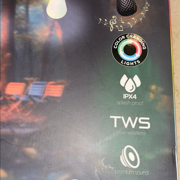 Bluetooth Outdoor string rgb bulb+speakers - Picture 3 of 5